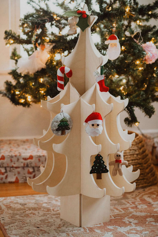 Wooden Christmas Tree & Felt Ornaments Kidodido