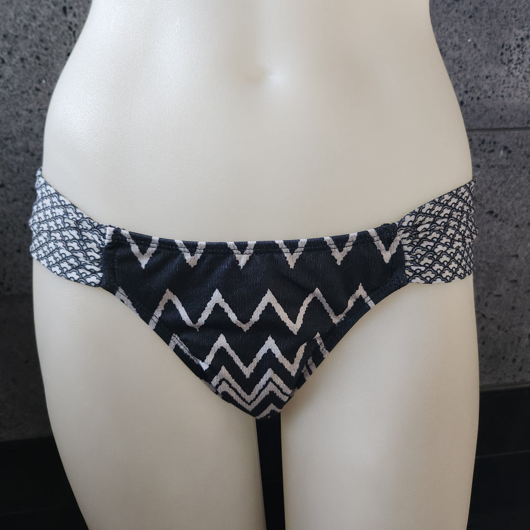 Loco Boutique Loco Zig Zag Banded Sides Loco Boutique