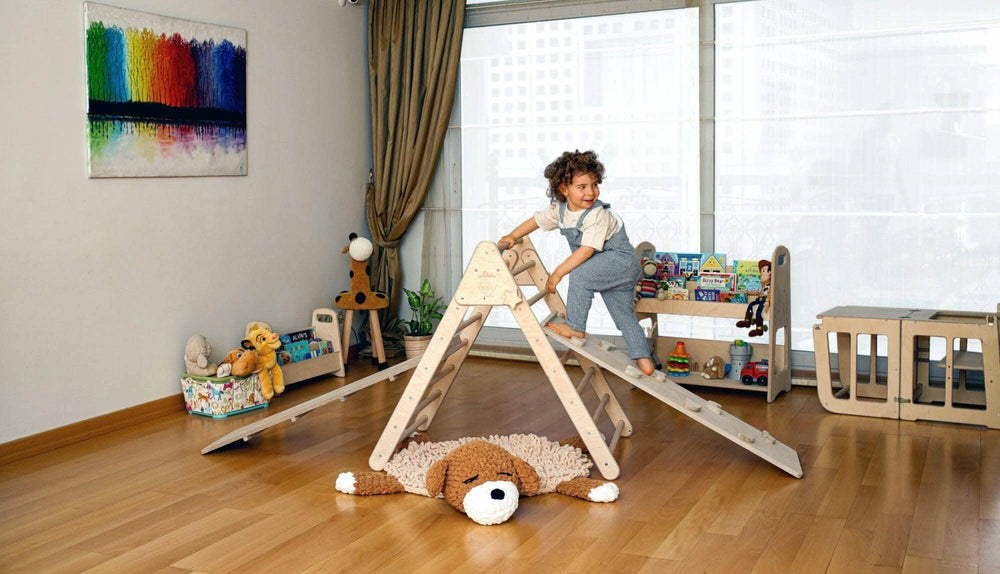 Foldable Climbing Triangle with Ramp Kidodido