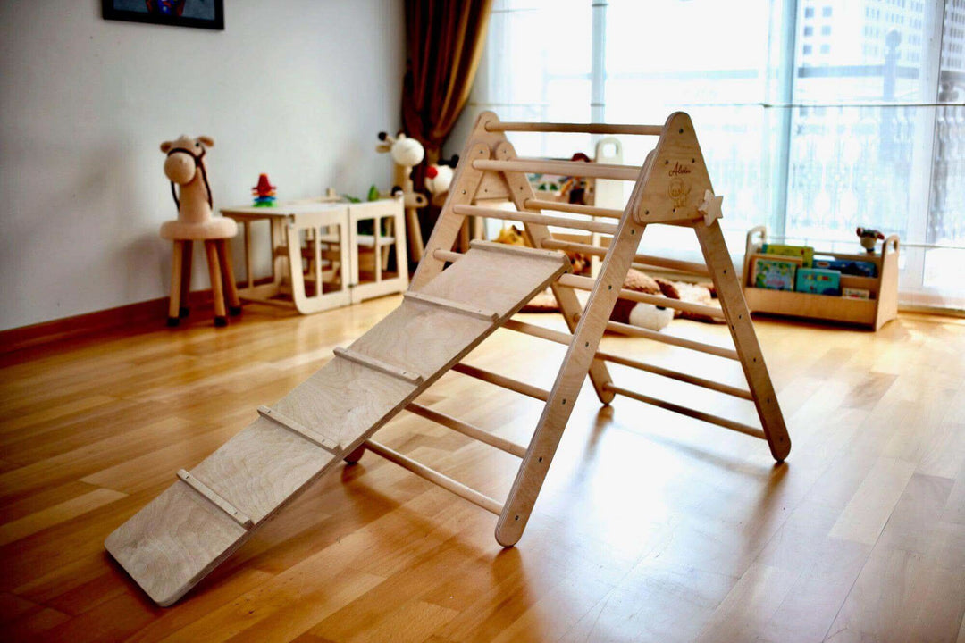 Foldable Climbing Triangle with Ramp Kidodido