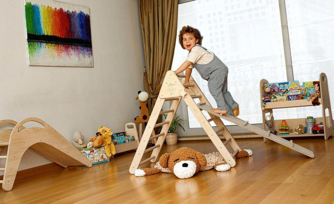 Foldable Climbing Triangle with Ramp Kidodido