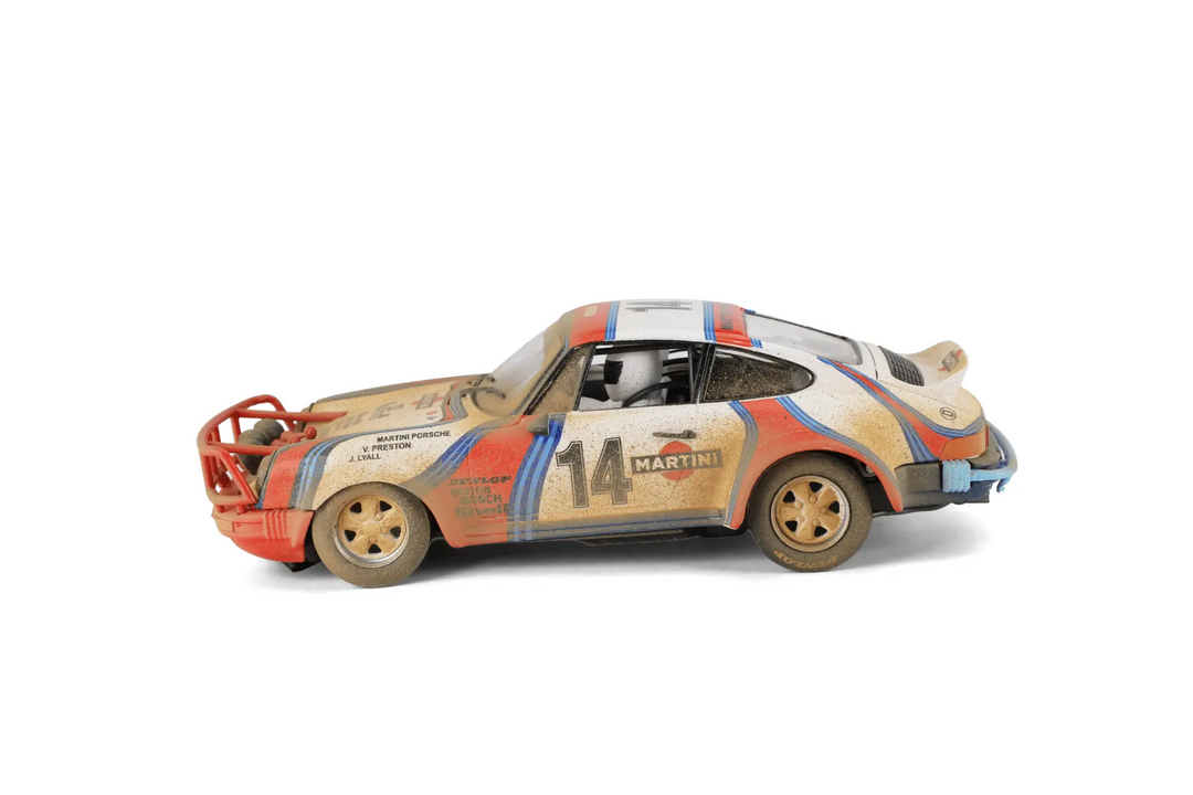Fly | Porsche 911 SC 'Safari' | #14 Martini Racing | Limited Edition | Dirt Effect | E2110AR | 1/32 Slot Car HYINUO CAR MODEL Store